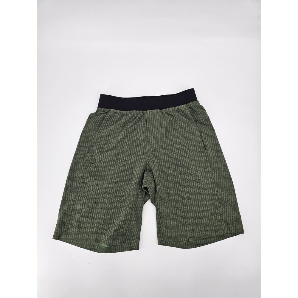 Lululemon Men's Green/Black Printed Athletic Shorts Size Medium‎